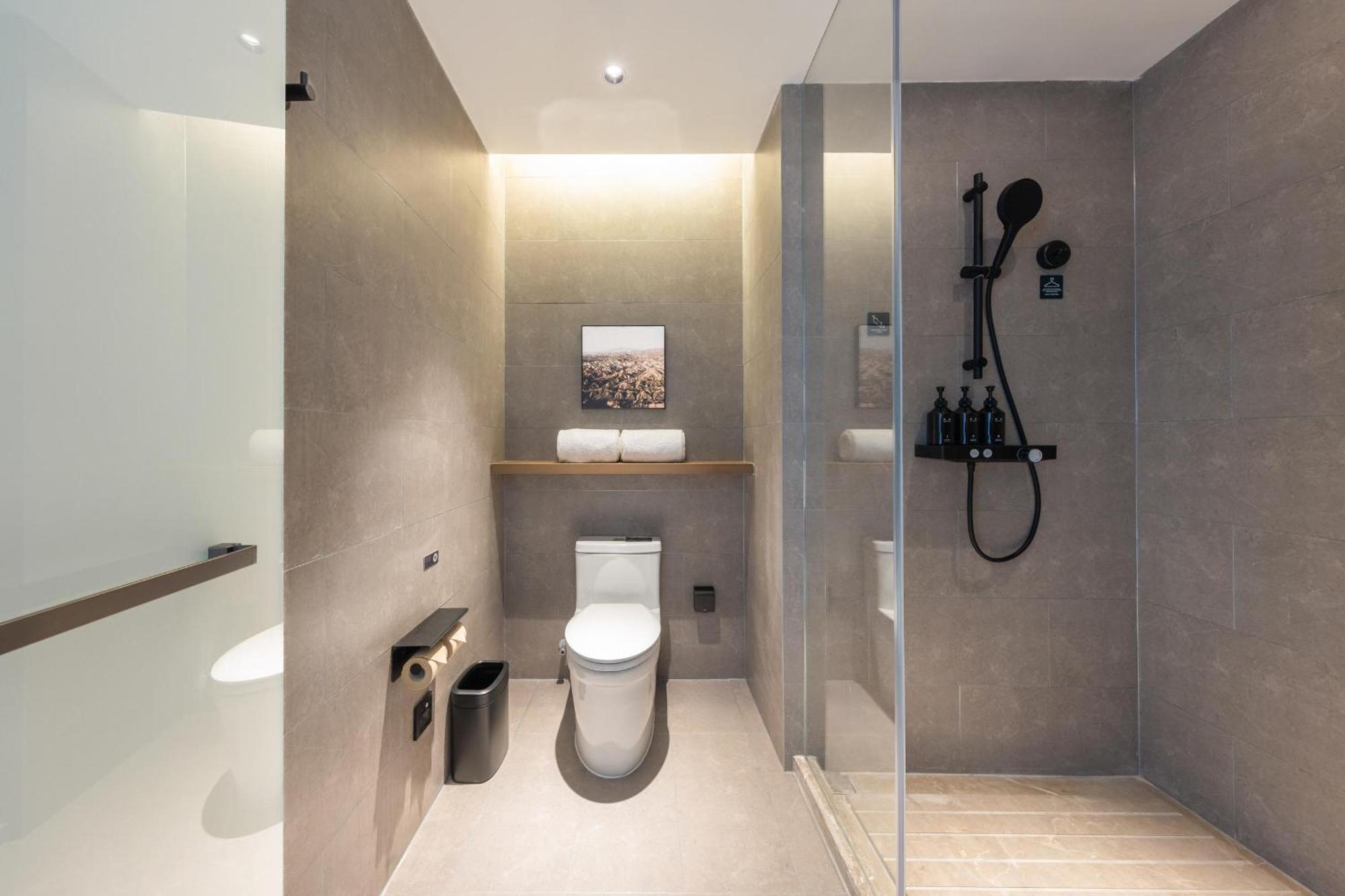 Atour Hotel Wuhan Chuhe Han Street Hongshan Plaza Dış mekan fotoğraf